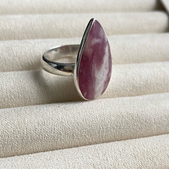 925 Sterling Silver Large Rhodochrosite Gemstone Teardrop  Ring - Picture 15 of 16